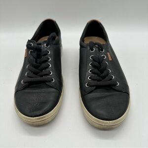 Ecco Black Leather Sneakers 7